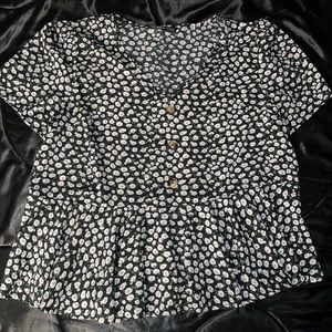 SHEIN Plus Ditsy Floral Print Button Front Blouse Peplum Blouse XL